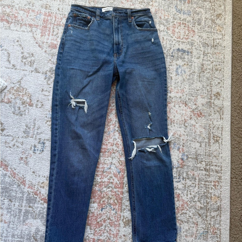 Abercrombie jeans size 7. Like new.